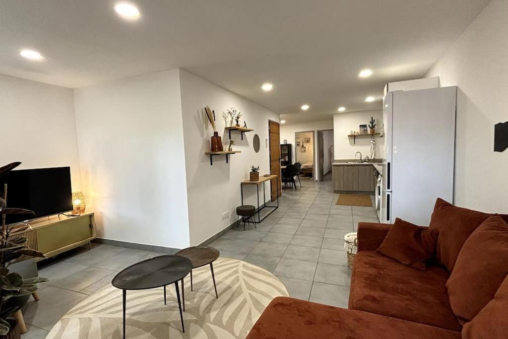 בדואן Tres Bel Appartement Climatise - Chez Tom Et Anna מראה חיצוני תמונה